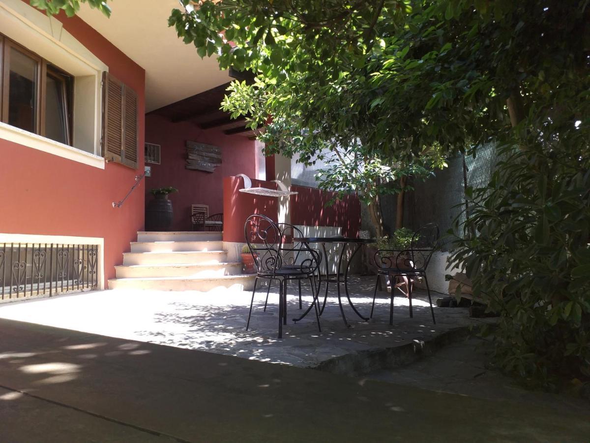 B&B Antica Botte Сасари Екстериор снимка
