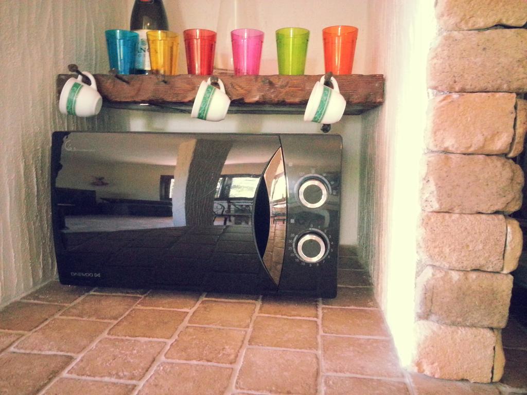 B&B Antica Botte Сасари Екстериор снимка