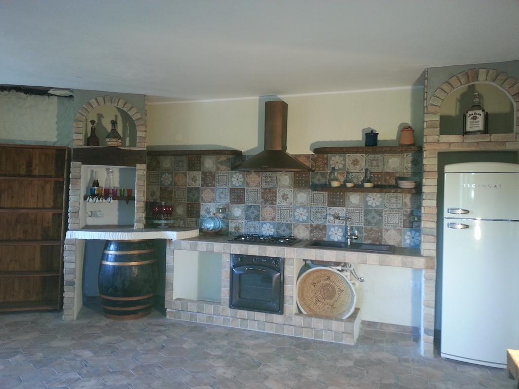 B&B Antica Botte Сасари Екстериор снимка