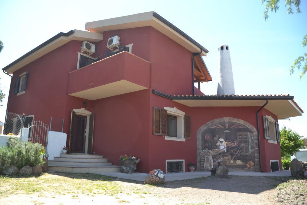 B&B Antica Botte Сасари Екстериор снимка