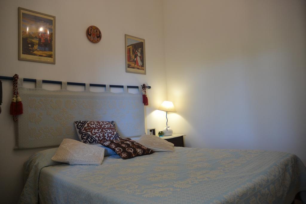 B&B Antica Botte Сасари Екстериор снимка